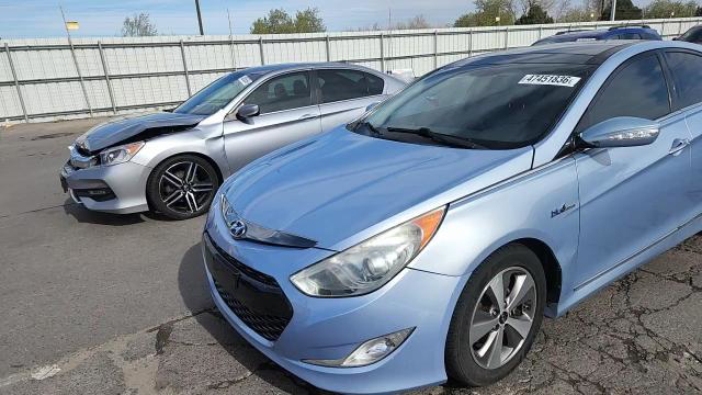 Hyundai Sonata 2012