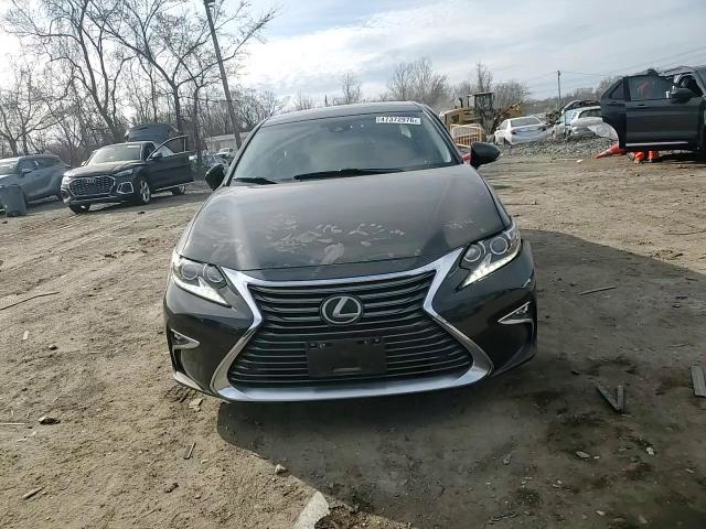 Lexus ES 2016