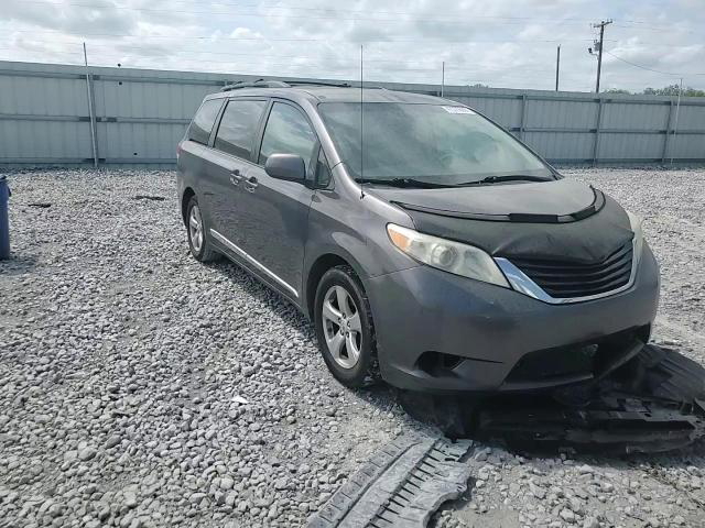 Toyota Sienna 2012