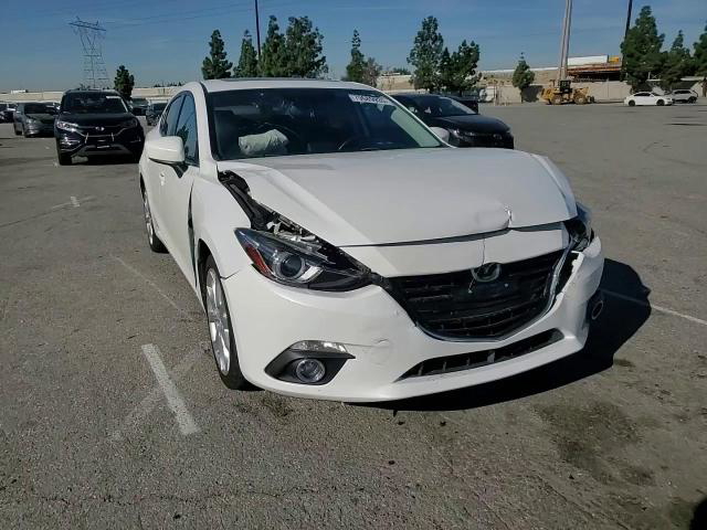 Mazda 3 2015