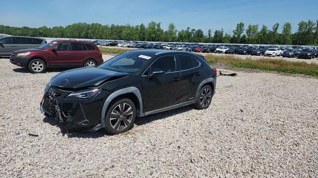 Lexus UX 2020