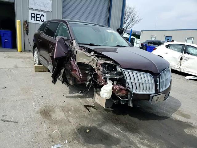 Lincoln MKT 2012