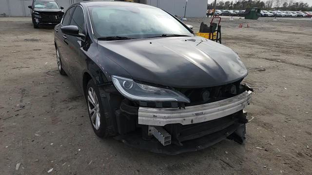 Chrysler 200 2015