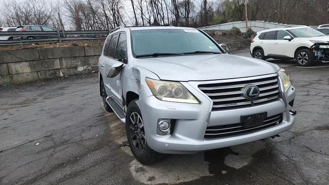 Lexus LX 2013