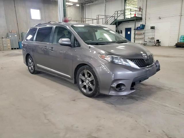 Toyota Sienna 2012