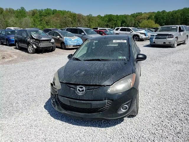 Mazda 2 2011