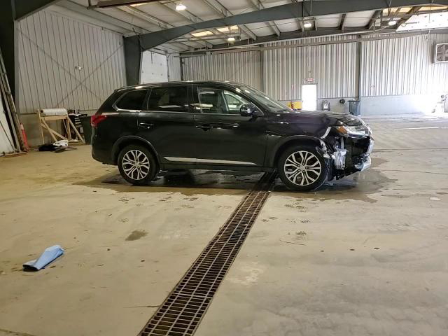 Mitsubishi Outlander 2016