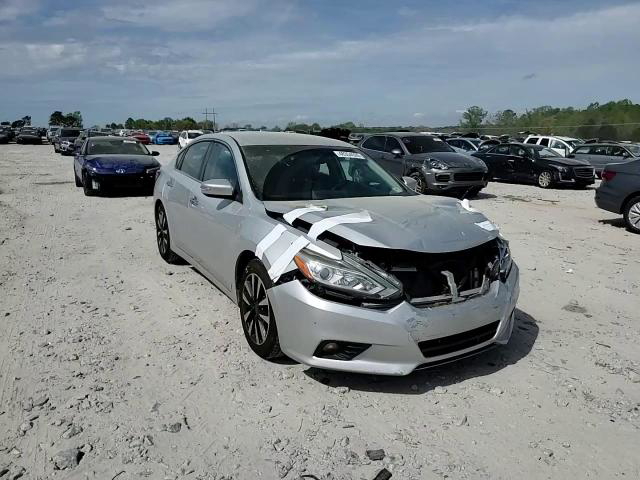 Nissan Altima 2018