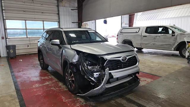 Toyota Highlander 2021