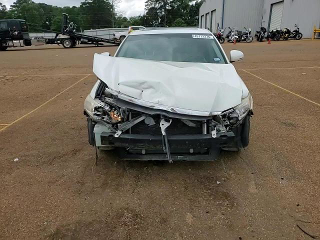 Toyota Avalon 2011