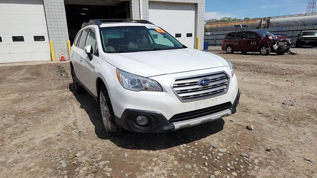 Subaru Outback 2016