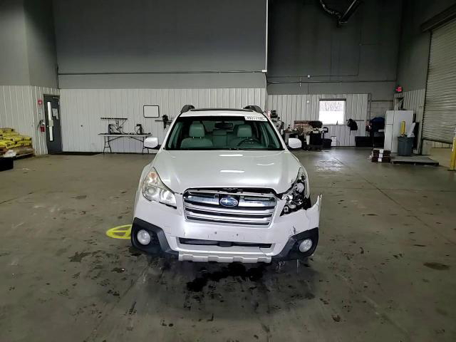 Subaru Outback 2013