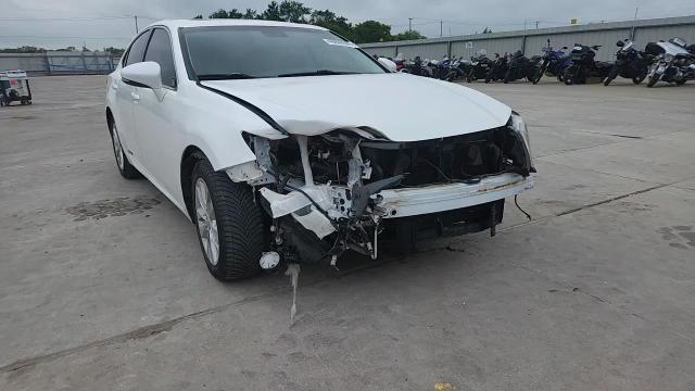 Lexus ES 2015