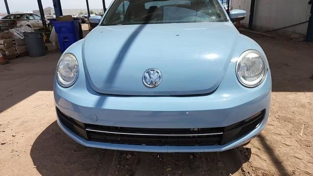 Volkswagen Beetle 2012