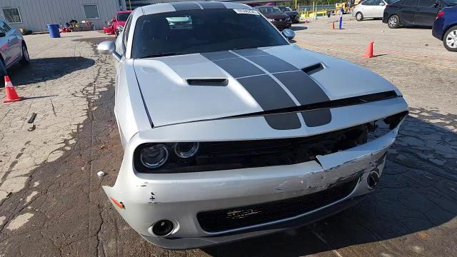 Dodge Challenger 2019