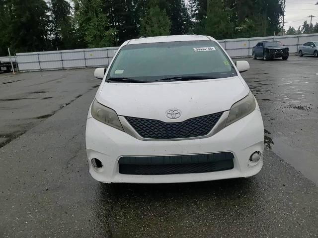 Toyota Sienna 2015