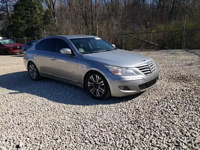 Hyundai Genesis 2011