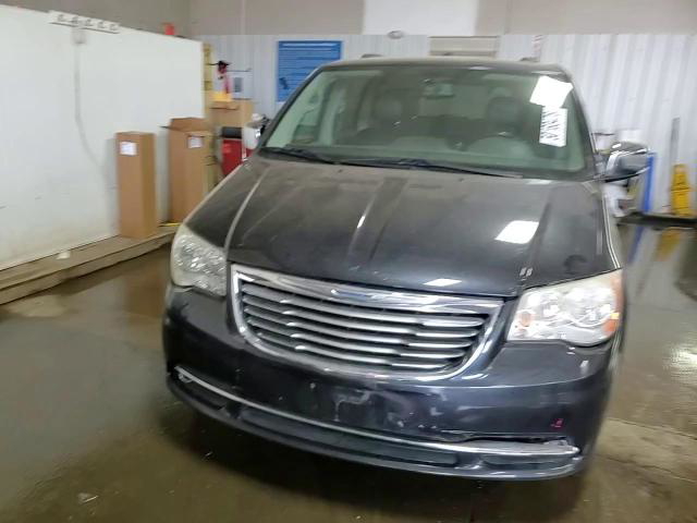 Chrysler Voyager 2013