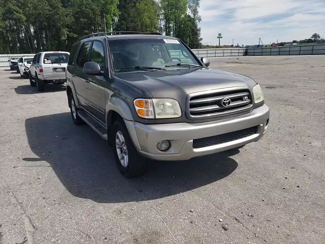 Toyota Sequoia 2004