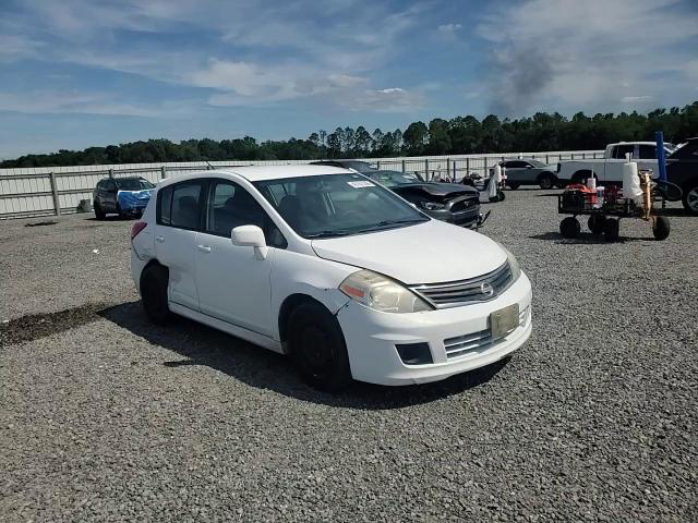 Nissan Versa 2011