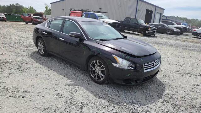 Nissan Maxima 2014