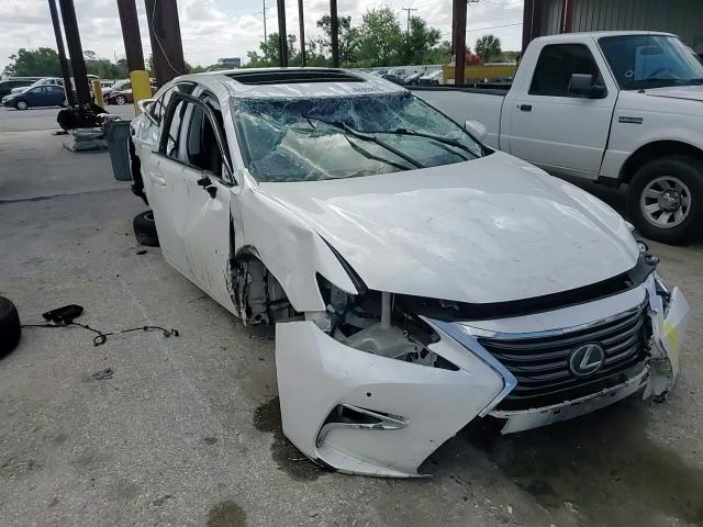 Lexus ES 2017