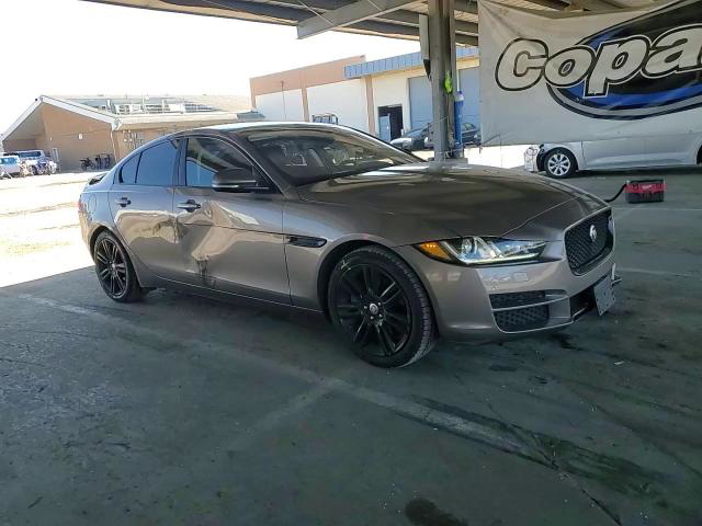 Jaguar XE 2017