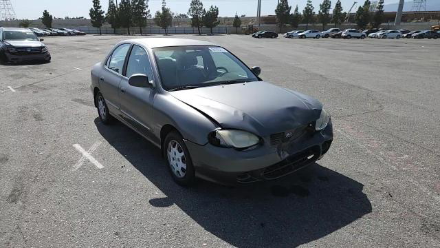 Hyundai Elantra 2000
