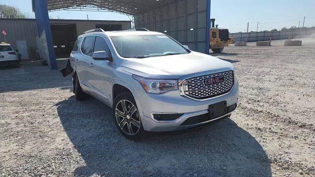 GMC Acadia 2017
