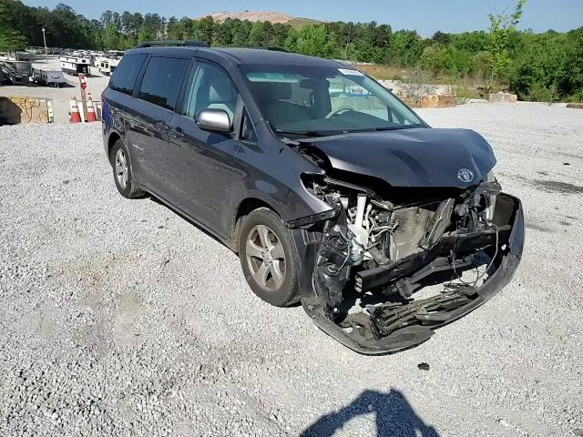 Toyota Sienna 2012