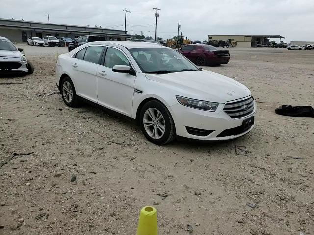 Ford Taurus 2015
