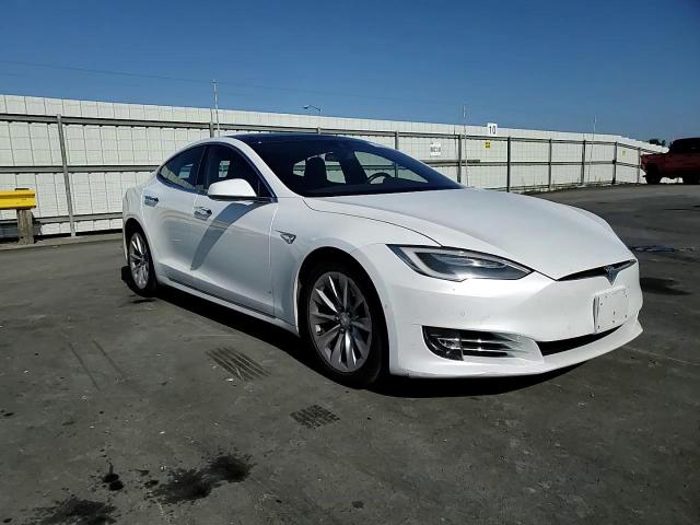 Tesla Model S 2016