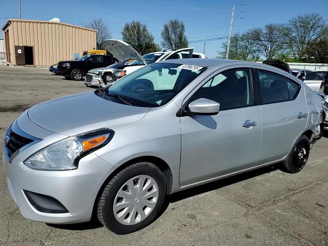 Nissan Versa 2016