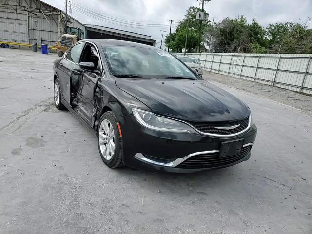 Chrysler 200 2016
