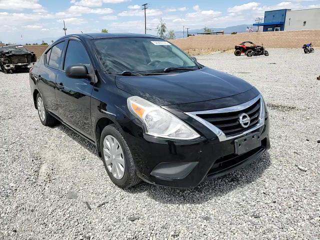Nissan Versa 2015