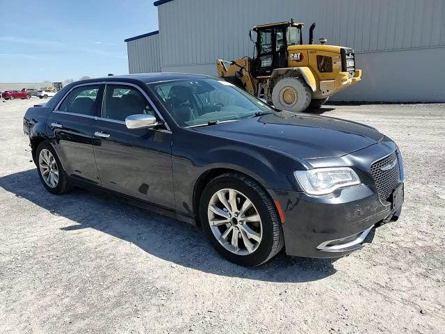 Chrysler 300 2017