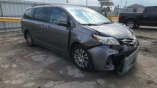 Toyota Sienna 2018
