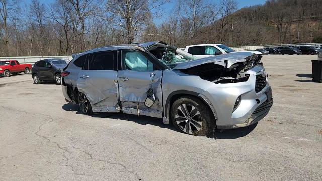 Toyota Highlander 2020
