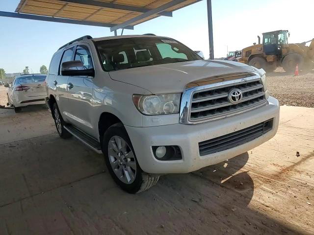 Toyota Sequoia 2011