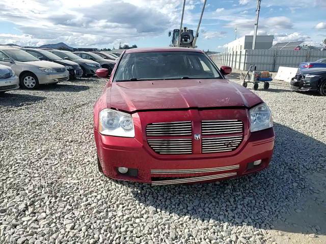 Dodge Magnum 2005