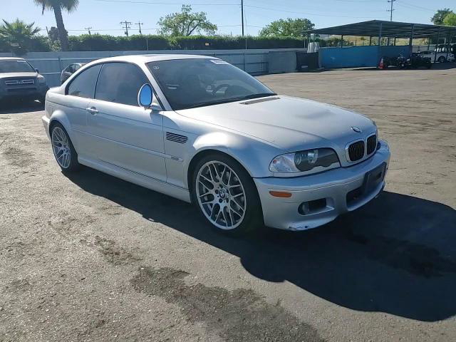 BMW M3 2005