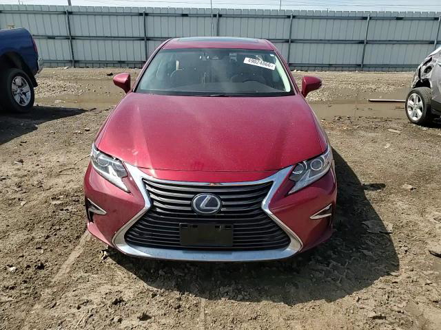 Lexus ES 2016