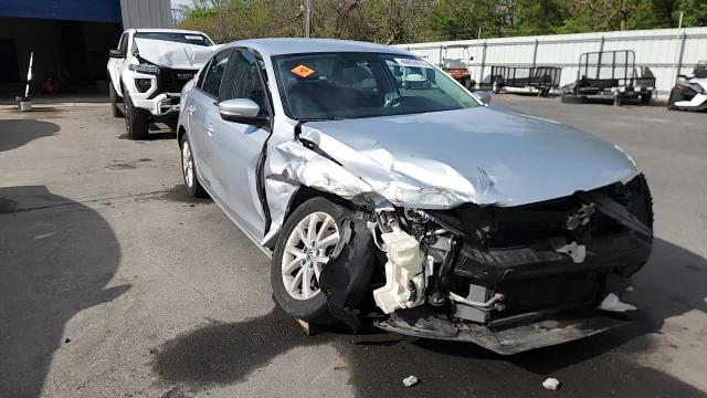 Volkswagen Jetta 2012