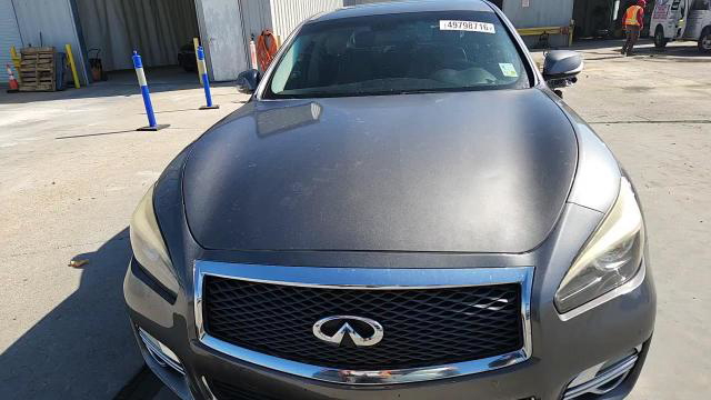 Infiniti Q70 2017