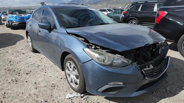Mazda 3 2016