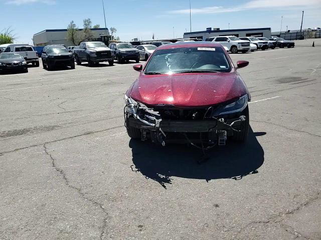 Chrysler 200 2015