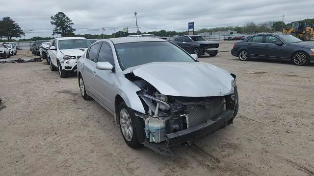 Nissan Altima 2012
