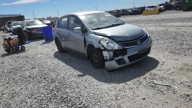 Nissan Versa 2011