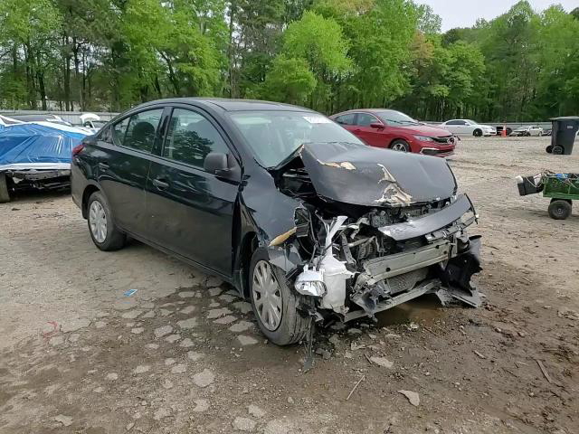 Nissan Versa 2015