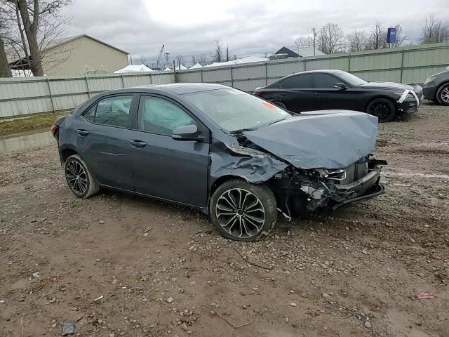 Toyota Corolla 2015